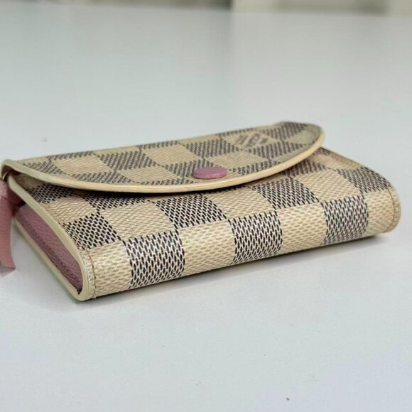 Louis Vuitton Damier Azur Wallet with Classic Checkerboard Design and PinkButton - Picture 5 of 8